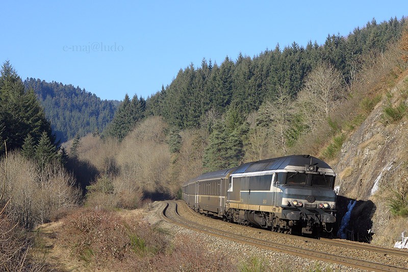 CC 72064(3).JPG